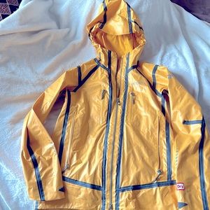 Women’s Yellow Columbia Titanium Out Dry Rain Jacket. Size S. Used, like new.